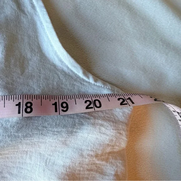 Calvin Klein White Deep V-Neck Sleeveless Draped Blouse Top 100% Polyester Large - Picture 7 of 9